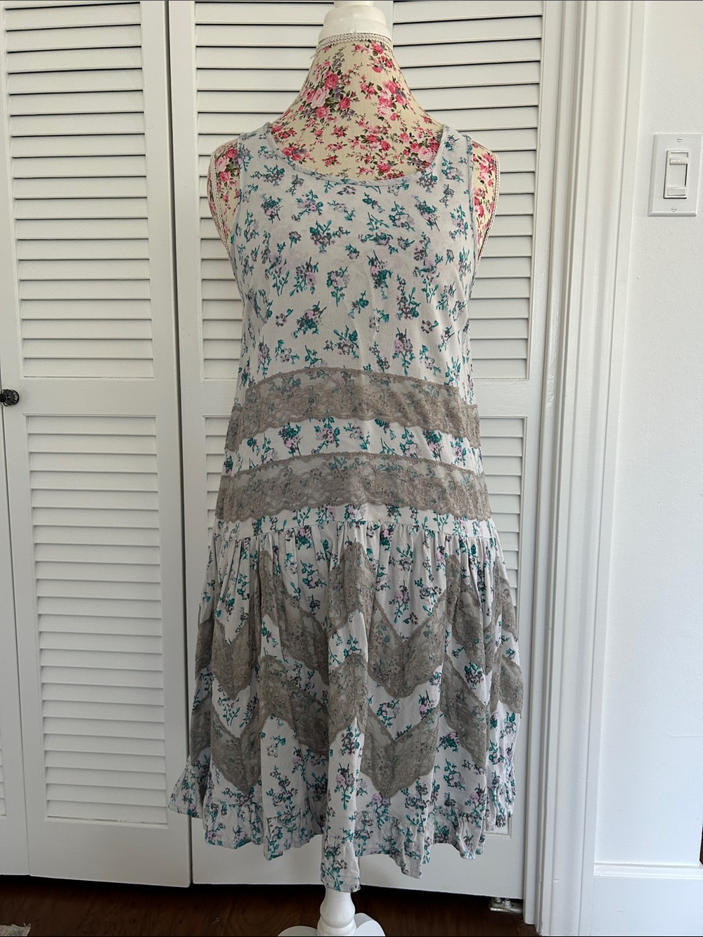 LOGO by Lori Goldstein dress - Size Small
